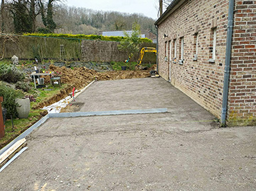 Dalle béton coulée — Haccourt